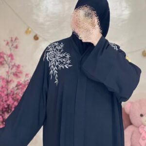 عباءة وئام